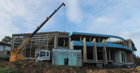 Master Glass & Aluminium Leading Edge Service